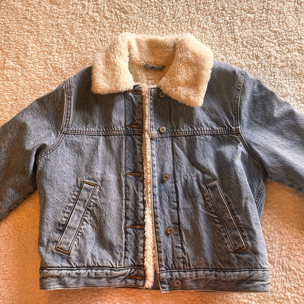 Abercrombie & Fitch Blue Cream Jean Jacket with Sherpa Collar